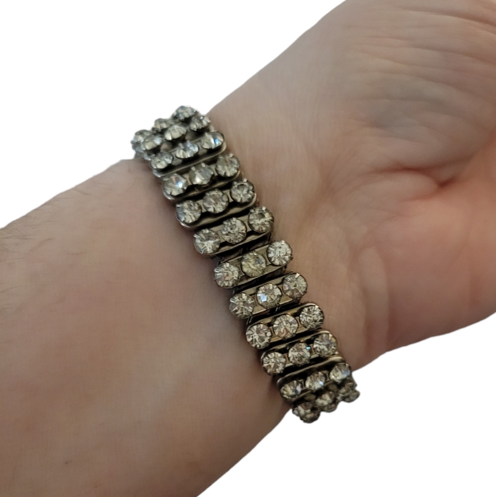 Vintage 1950s Stretch Bracelet Rhinestones